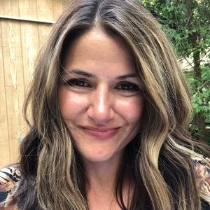 Meet your Posher, Julie